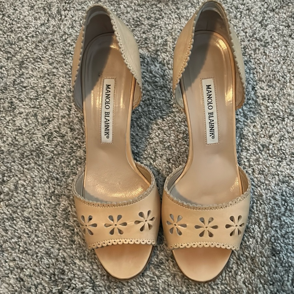 Manolo’s Eyelit Flowered Heels